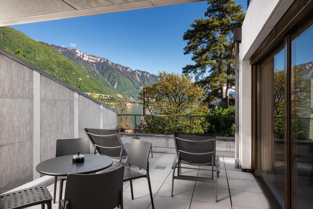 View And - Swiss *