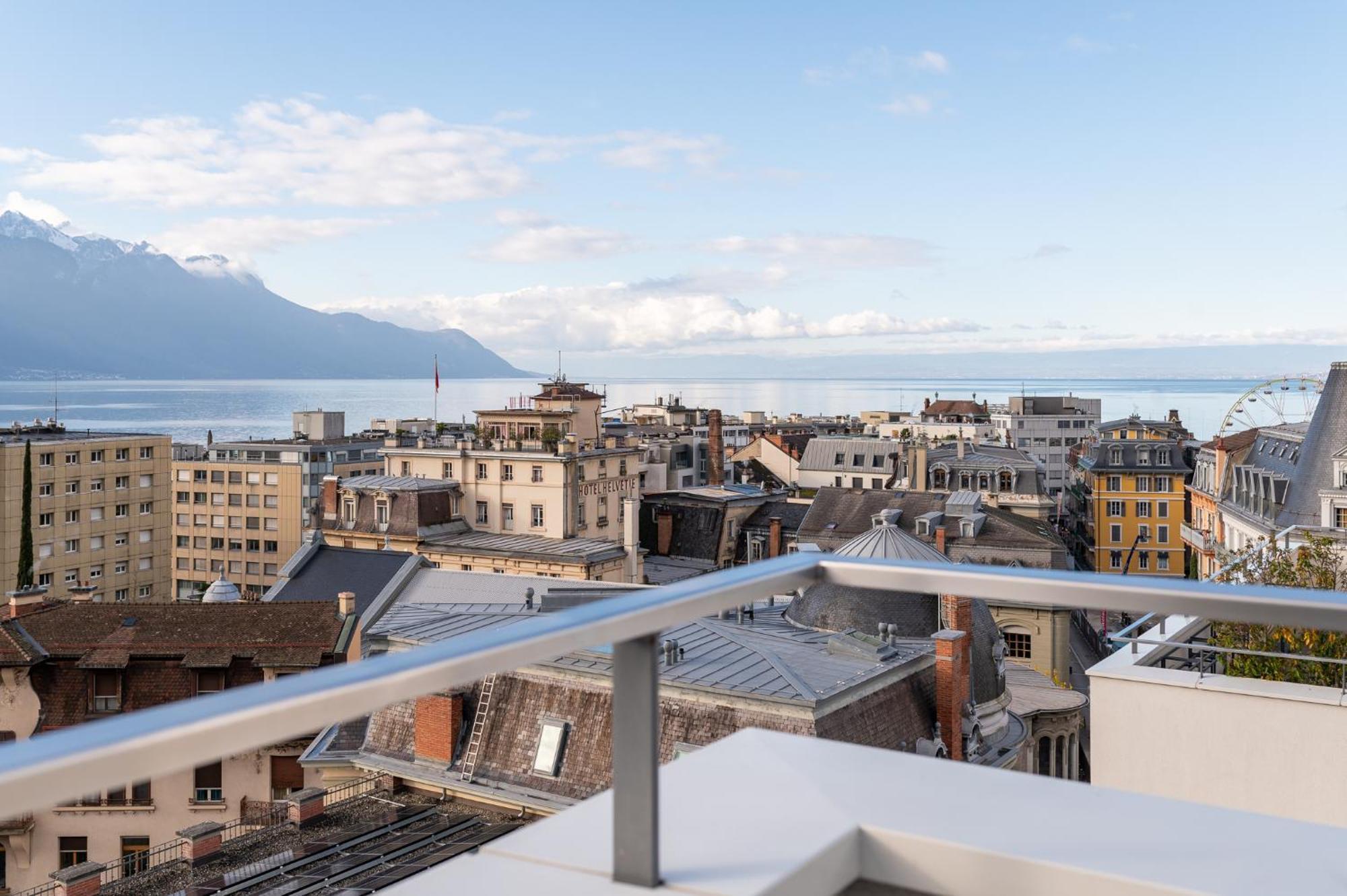 View And - Swiss