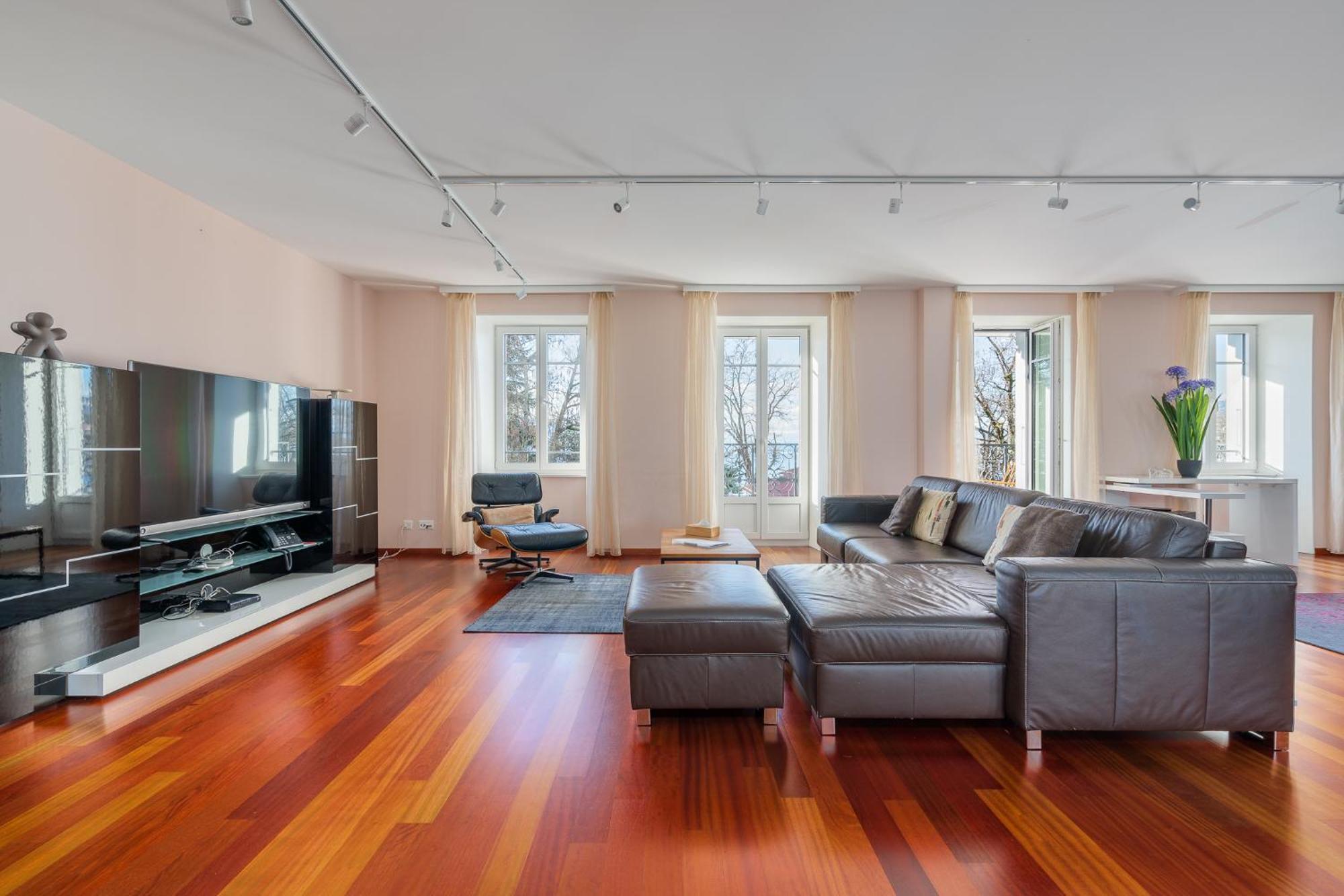 View And - Swiss Appartement *